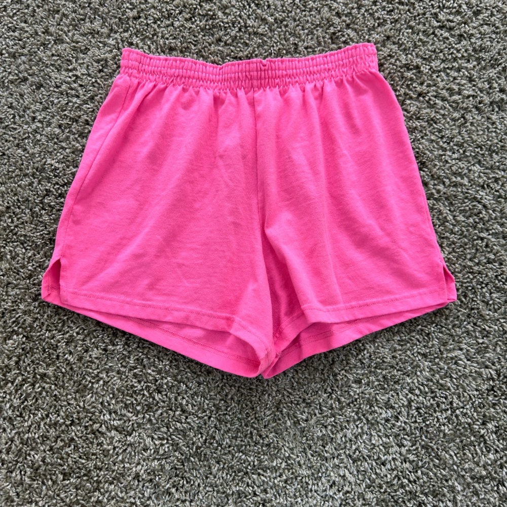 Pink shorts 💕🫶🏾